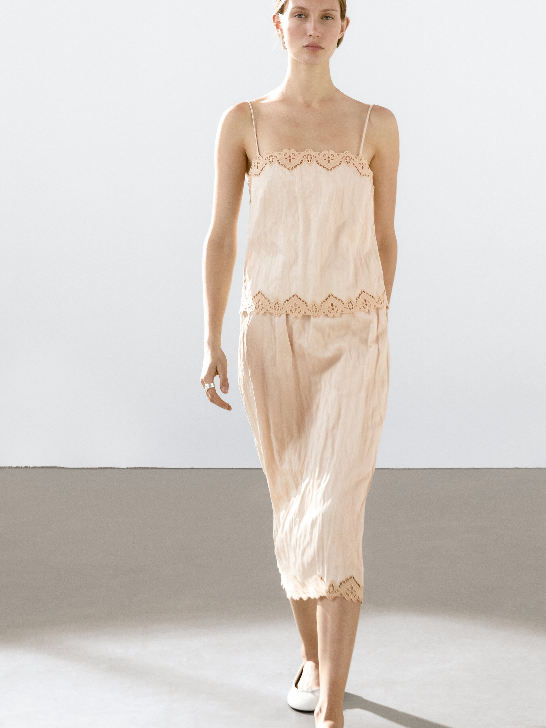Flowing Midi Skirt With Blonde Lace Detail
