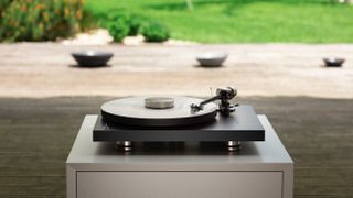 Pro-Ject Debut Pro lifestyle
