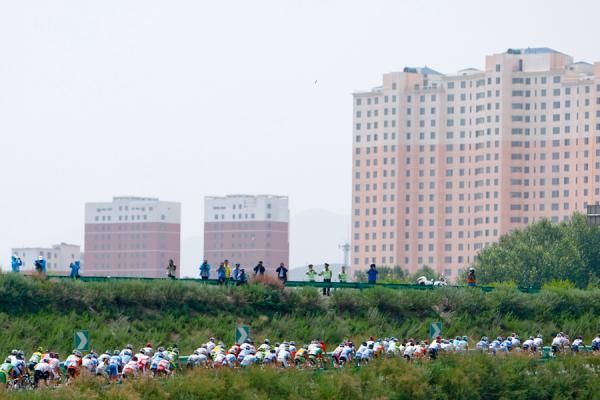 Exit the highway for the 1st sprint zone