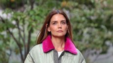 Katie Holmes carries a Lands' End canvas tote bag during a walk in uptown Manhattan on September 23, 2024 in New York City. 