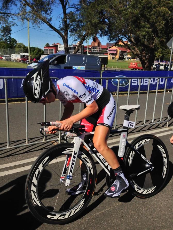 Grace Sulzberger (Polygon) giver her Trek Speed Concept the once-over before starting the time trial