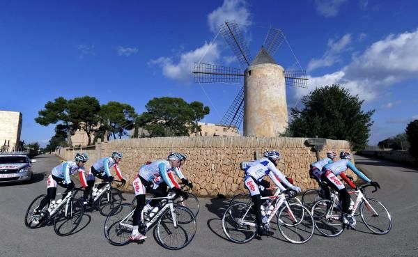 The Omega Pharma-lotto riders at speed