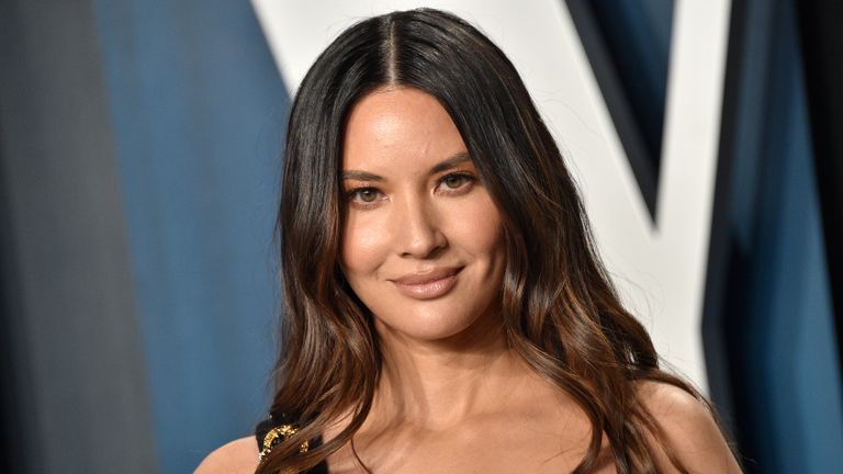 Olivia Munn attends the 2020 Vanity Fair Oscar Party hosted by Radhika Jones at Wallis Annenberg Center for the Performing Arts on February 09, 2020 in Beverly Hills, California