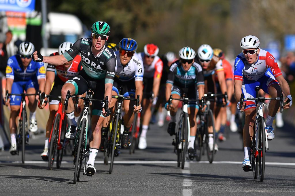 Sam Bennett (Bora-Hansgrohe) win stage 6 of Paris-Nice.