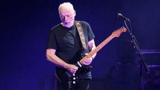 NEW YORK, NEW YORK - APRIL 12: David Gilmour performs live on stage at Madison Square Garden on April 12, 2016 in New York City. (Photo by Matthew Eisman/Getty Images)