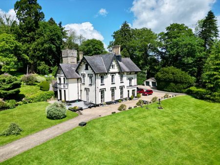 Images of Penybont Hall in Powys, Wales