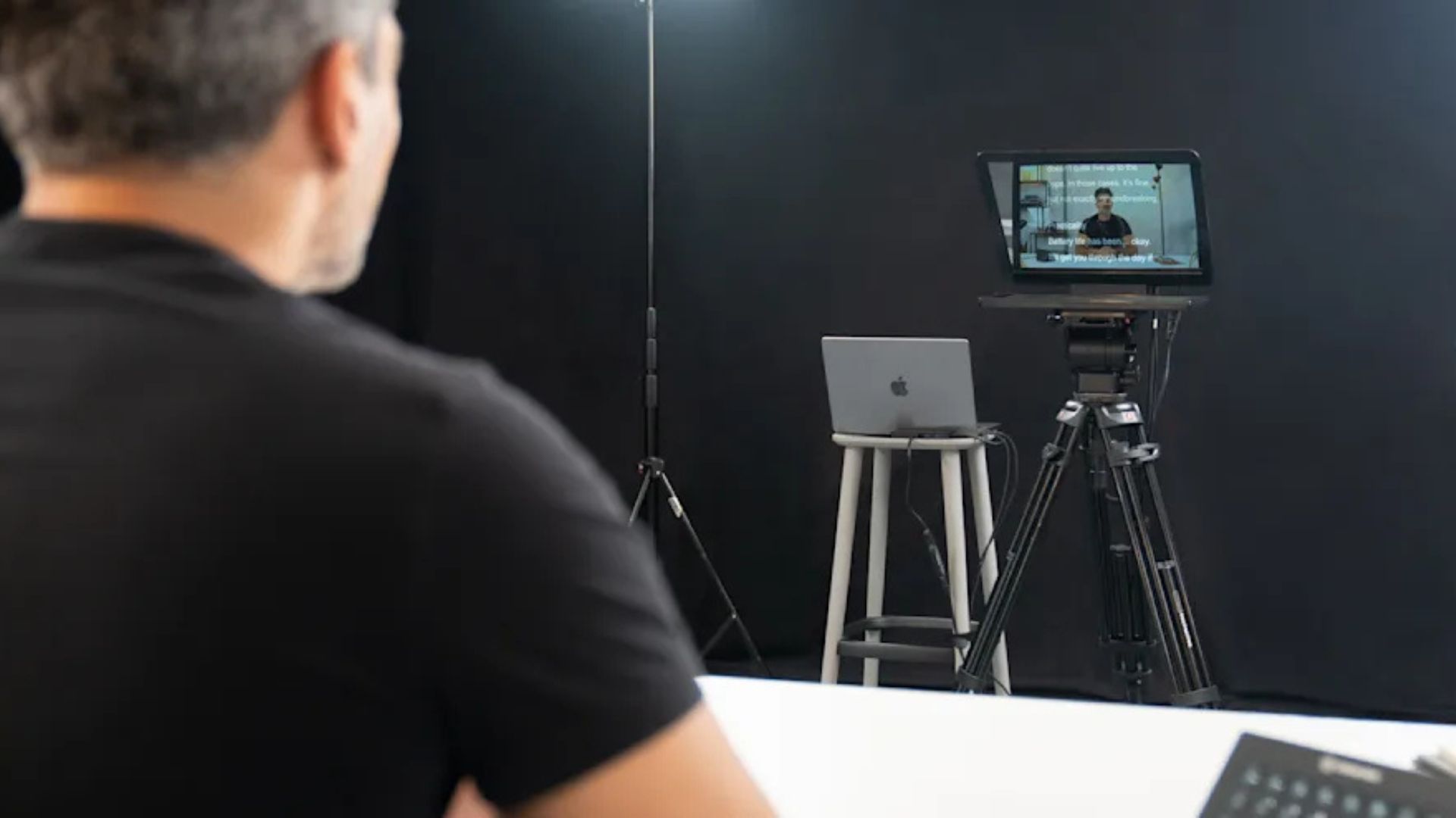 An Elgato Prompter XL being used in a studio