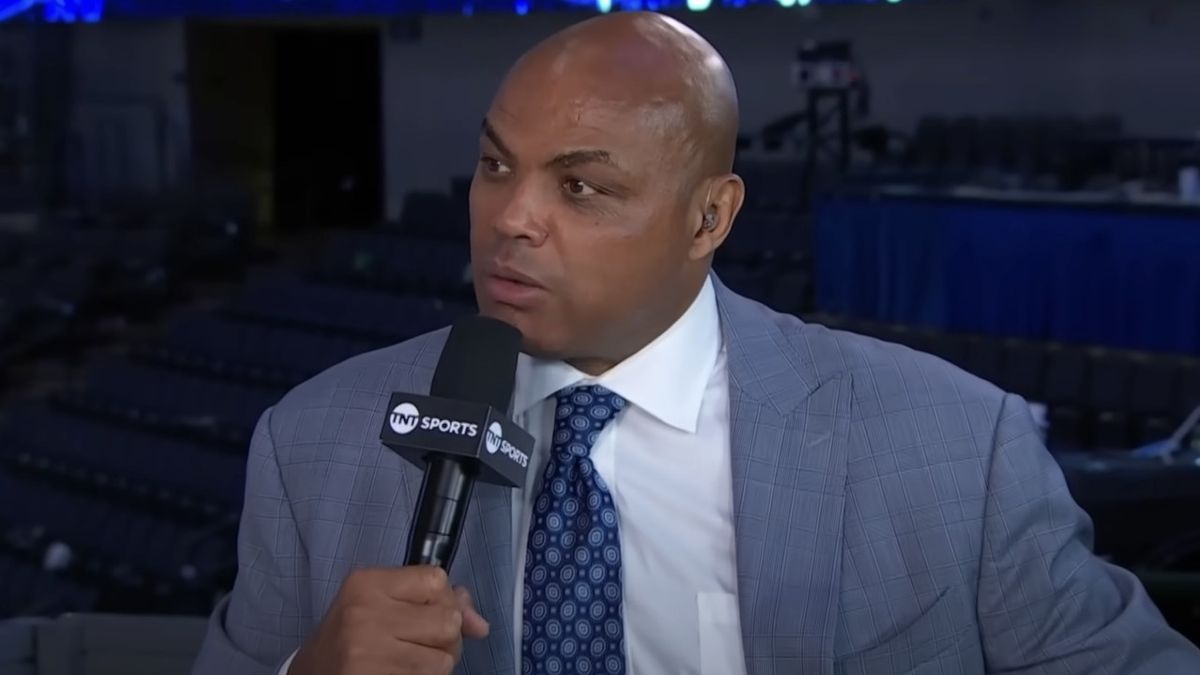 Charles Barkley discussing a stat with Ernie Johnson on Inside the NBA