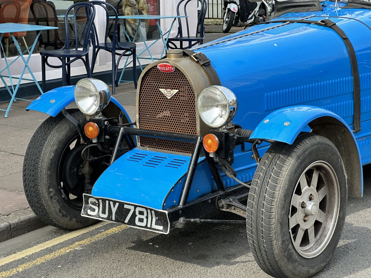iPhone 14 Pro Max camera sample Bugatti 15x