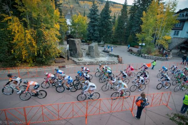 The men's peloton in action during the USA Crits finale at the Tour of Vail.