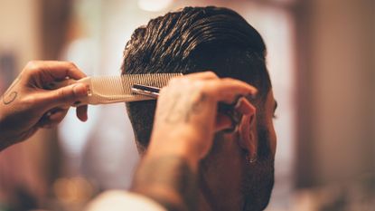 how to cut men's hair at home