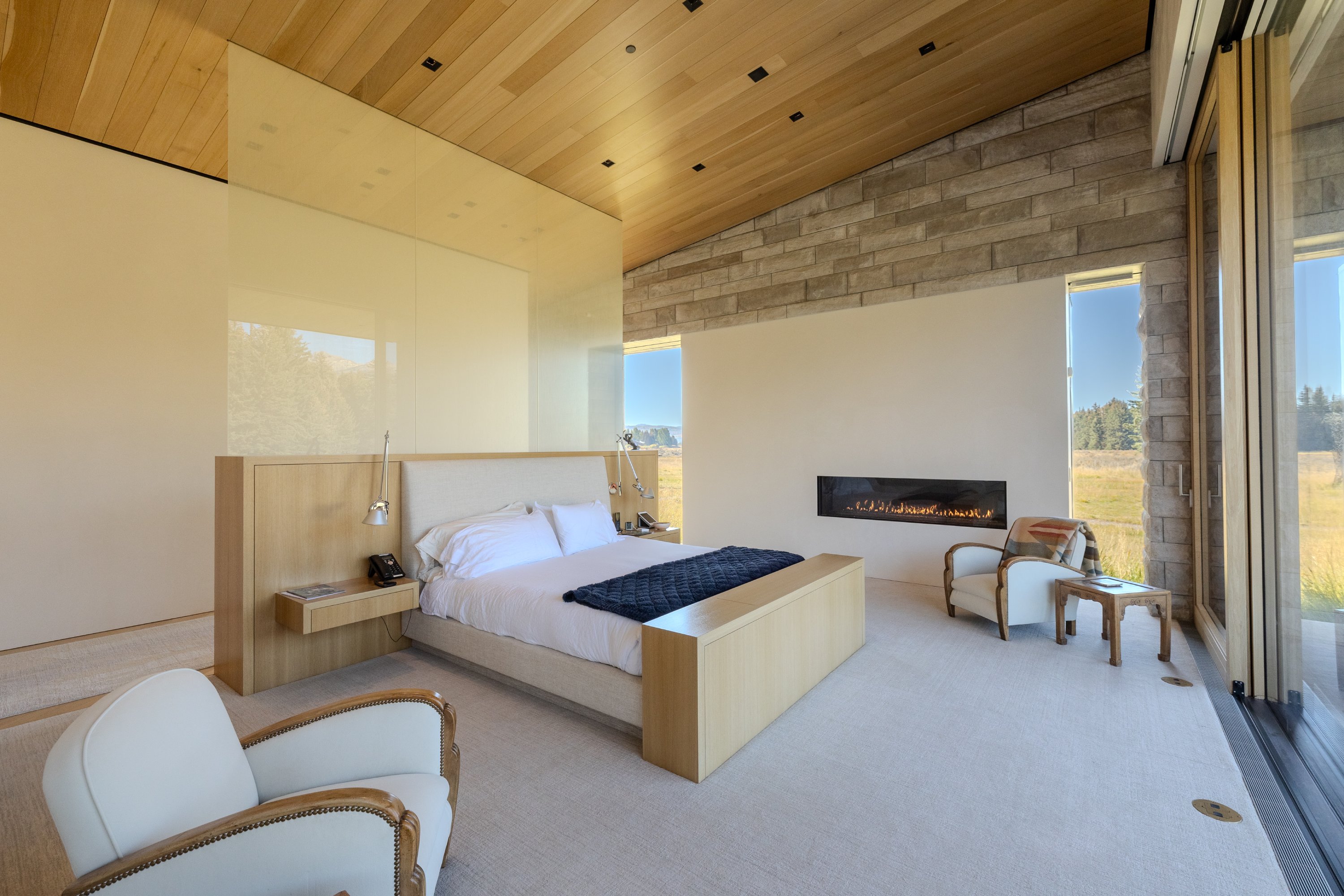 Interior views of the Wapiti Retreat