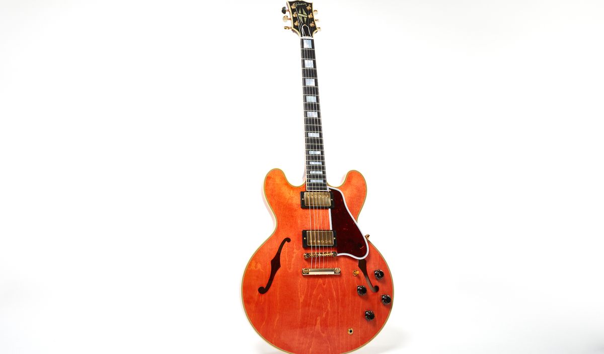 Gibson has released photos of its first batch of Murphy Lab relic&#039;d guitars