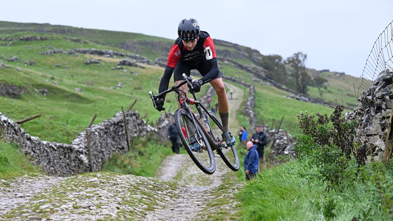 Three peaks cyclocross rider