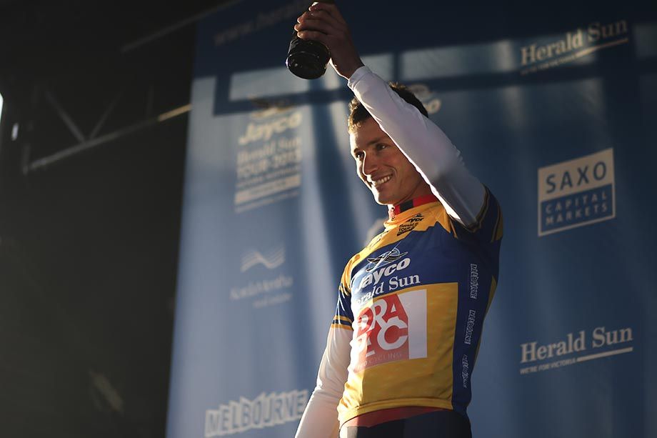 Will Clarke (Drapac) in the first leader's jersey of the 2015 race