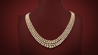 ww-pearl-necklace.jpg