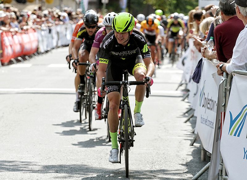 Oscar Clark (Holowesko/Citadel p/b Hincapie Sprtswear) pushes the break.