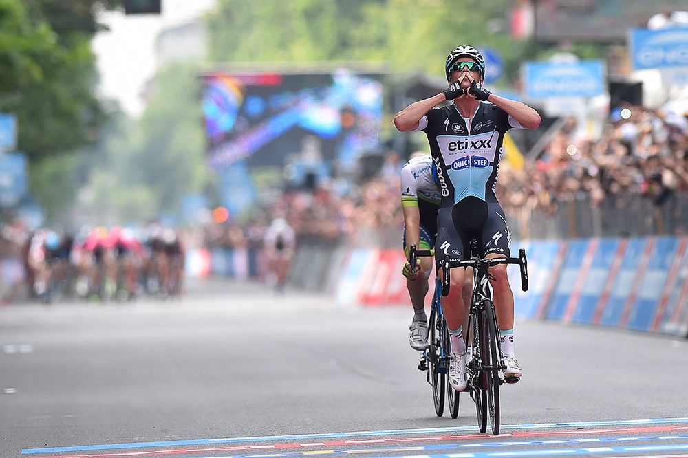 Iljo Keisse salutes his win at the final stage of the 2015 Giro d'Italia.