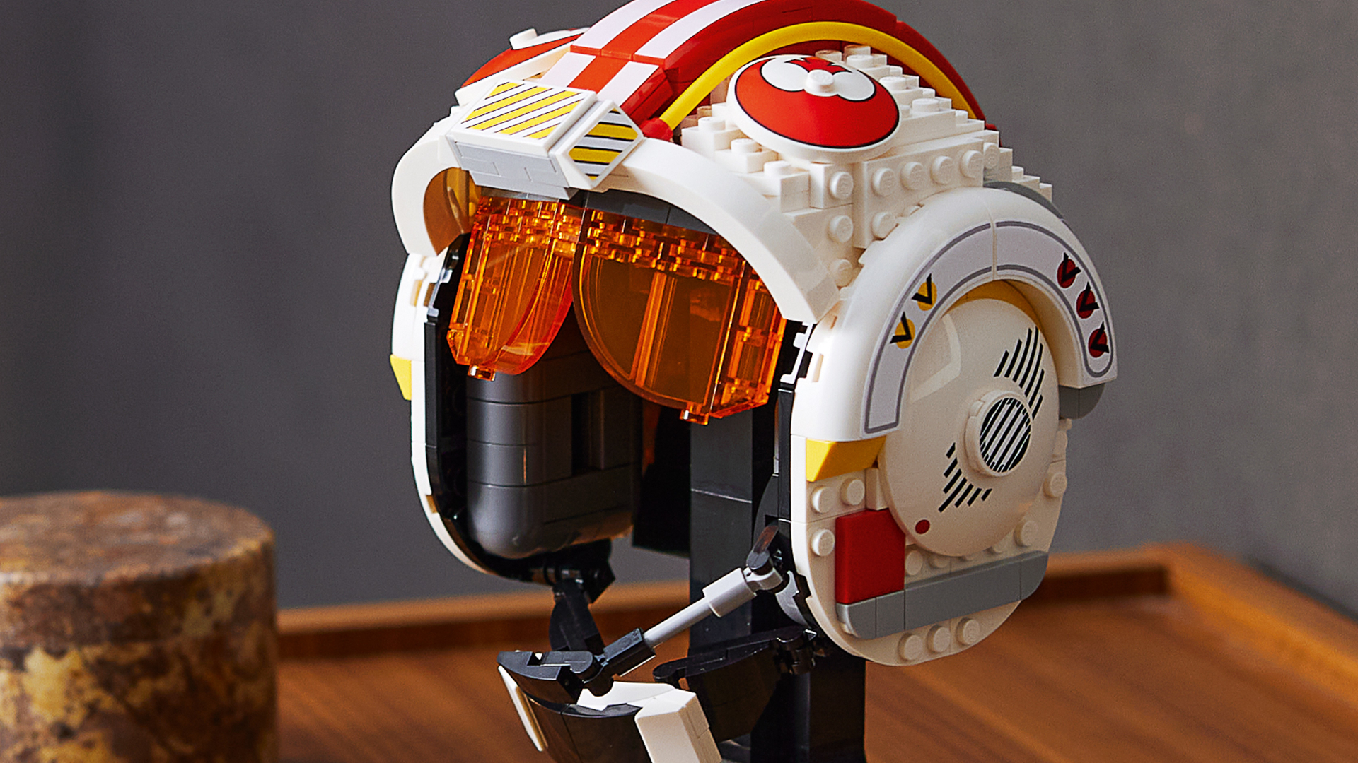 LEGO Luke Skywalker (Red Five) Helmet