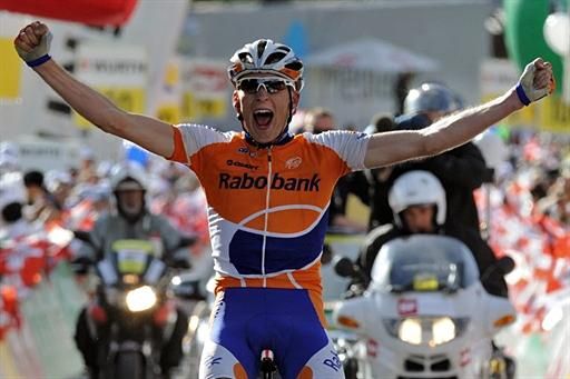Robert Gesink (Rabobank) celebrates his stage win
