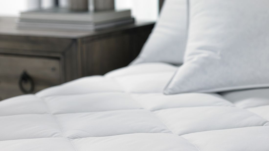 What mattress does the Hilton hotel use — and where to buy them | Tom's ...