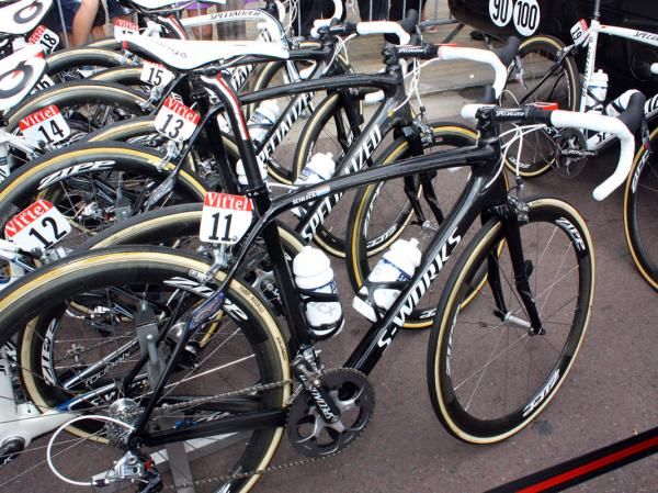 Andy Schleck (Saxo Bank) pulled out the big guns today with his Specialized S-Works Roubaix SL3.