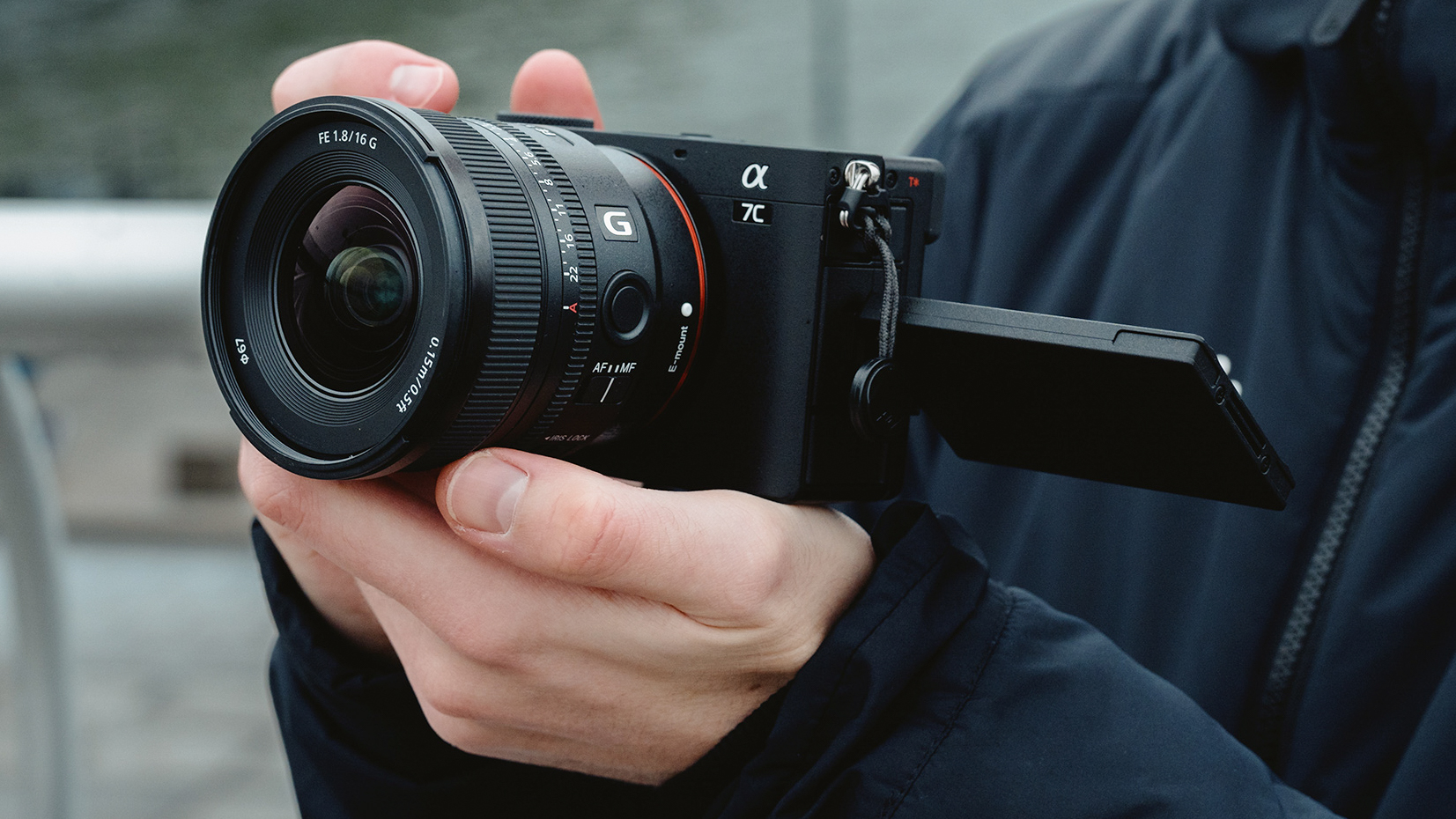 Sony FE 16mm f/1.8 G