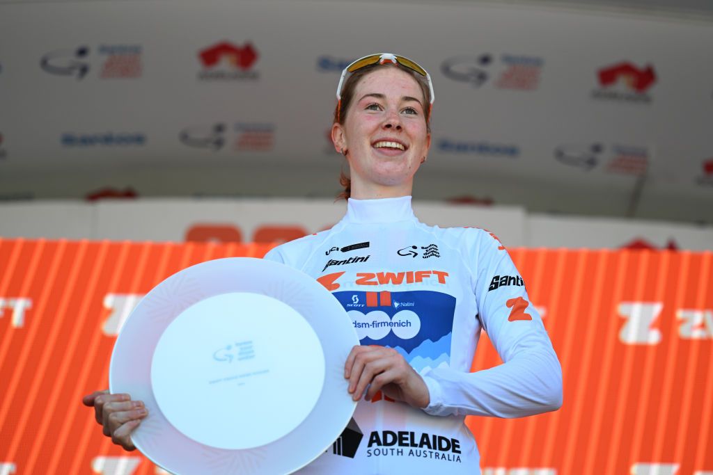Second overall, Nienke Vinke (dsm-firmenich PostNL) is the best young rider