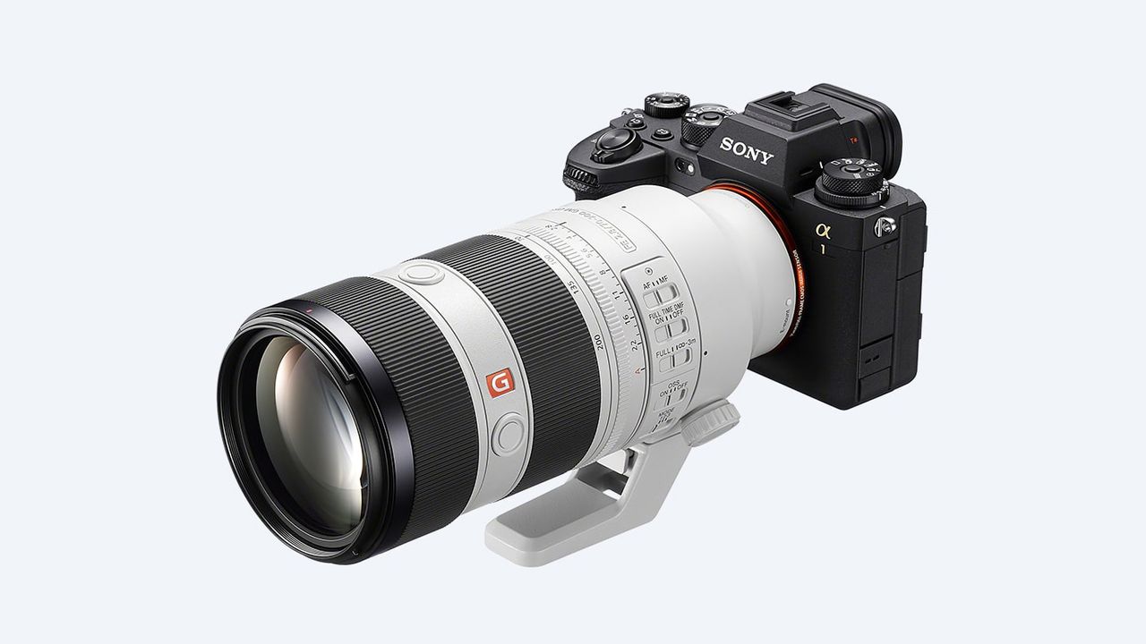 the Sony FE 70-200 f/2.8 GM OSS II