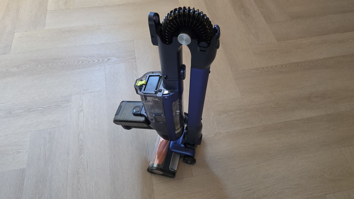 Shark PowerDetect Speed Clean &amp; Empty