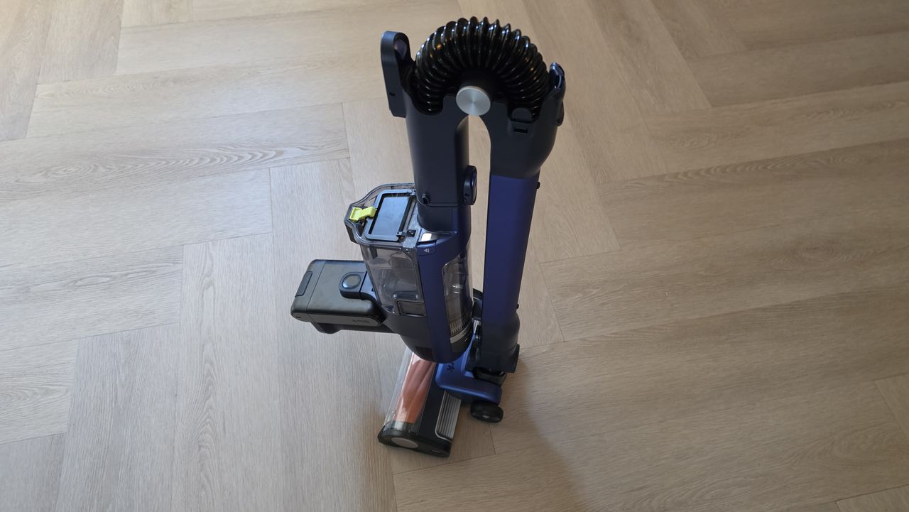 Shark PowerDetect Speed Clean &amp; Empty