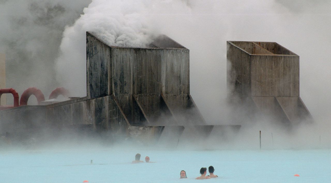 Thermal bathing in Iceland