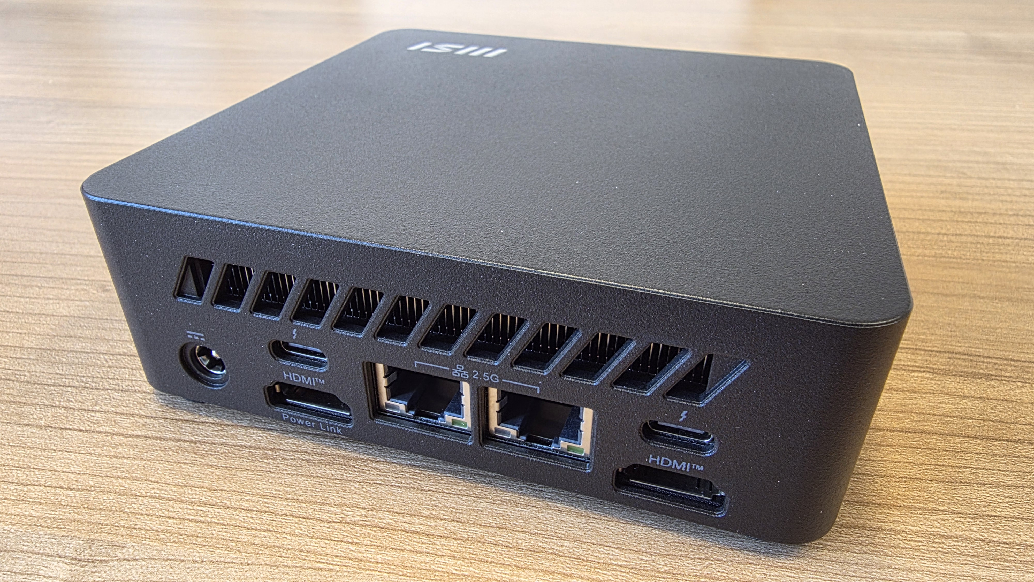 MSI Cubi NUC AI