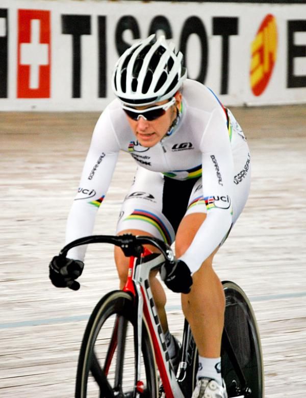 Tara Whitten (Canada) in action in the omnium.