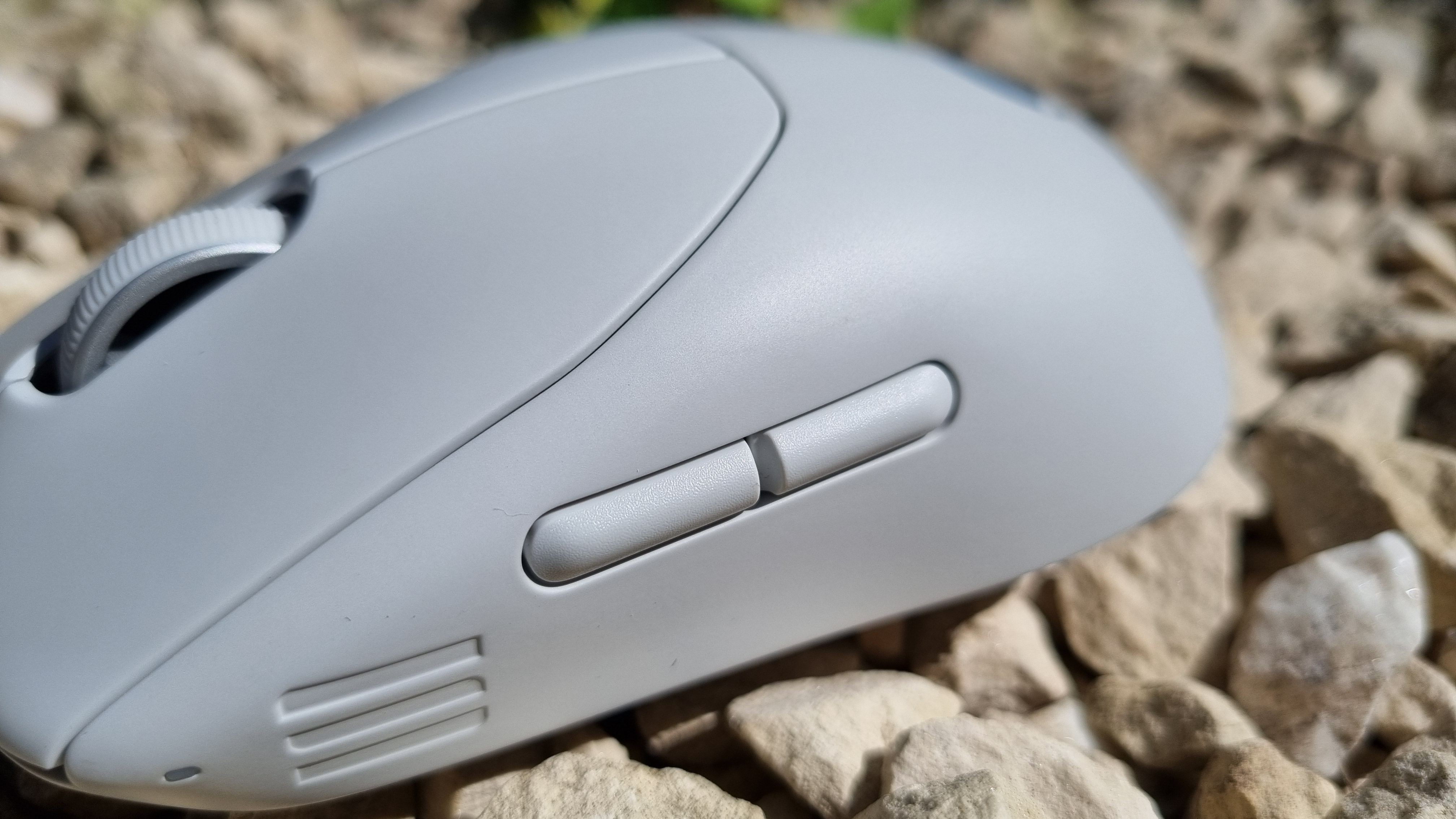 The side buttons of the Alienware Pro Wireless Gaming Mouse