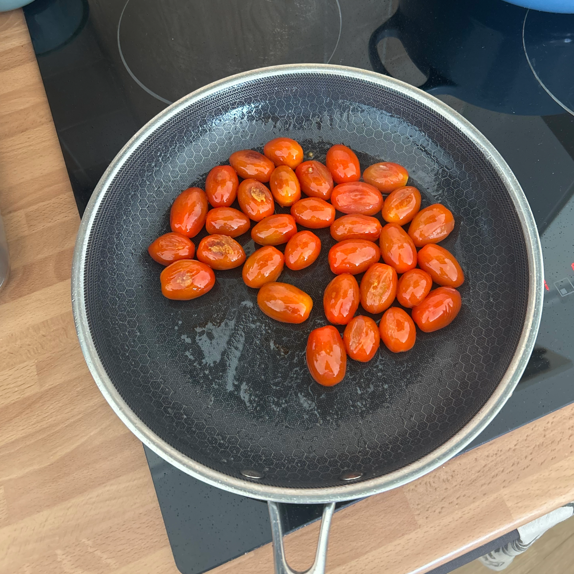 Testing HexClad's frying pan