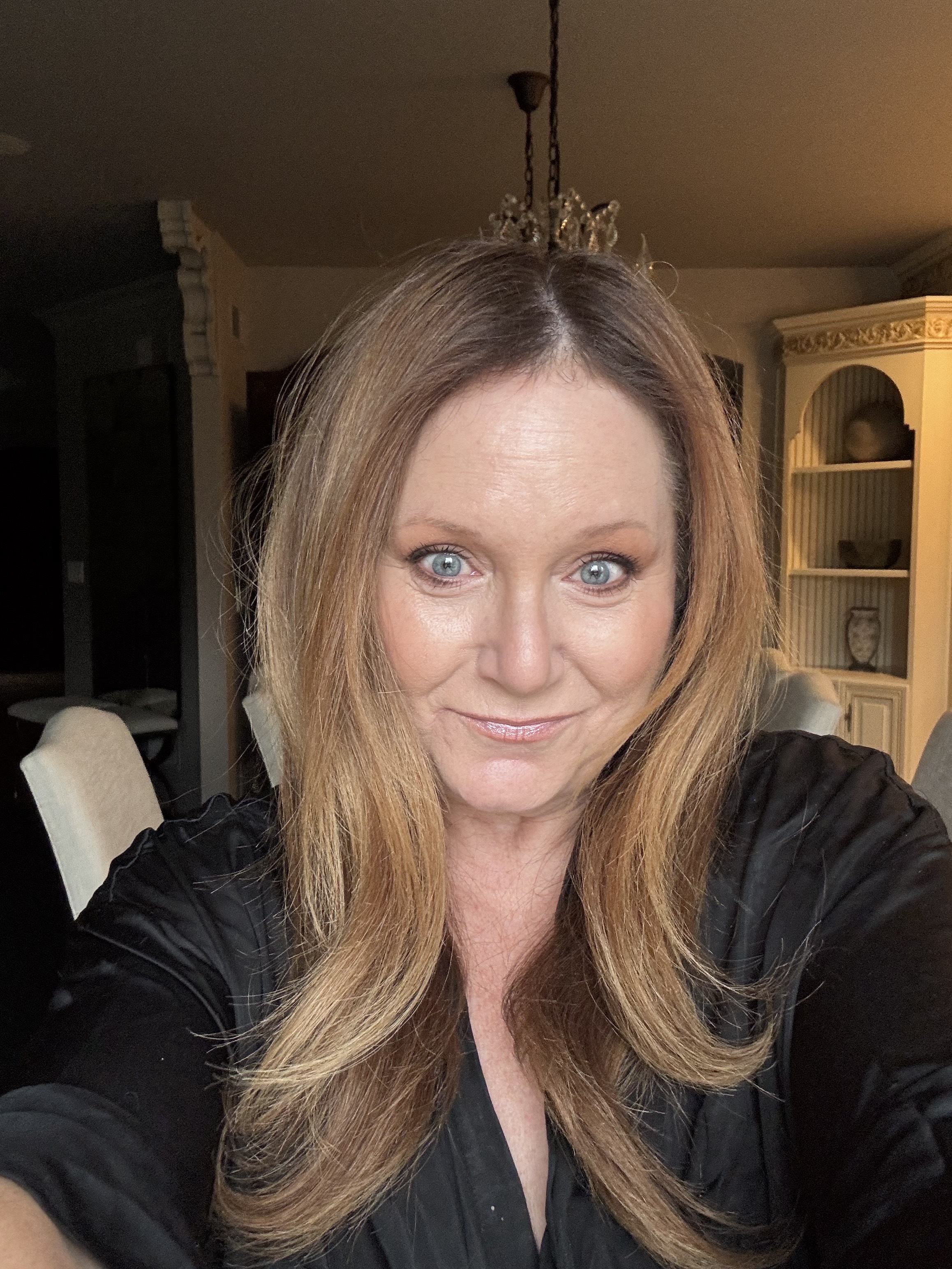 mindy holender wearing sarah creal makeup