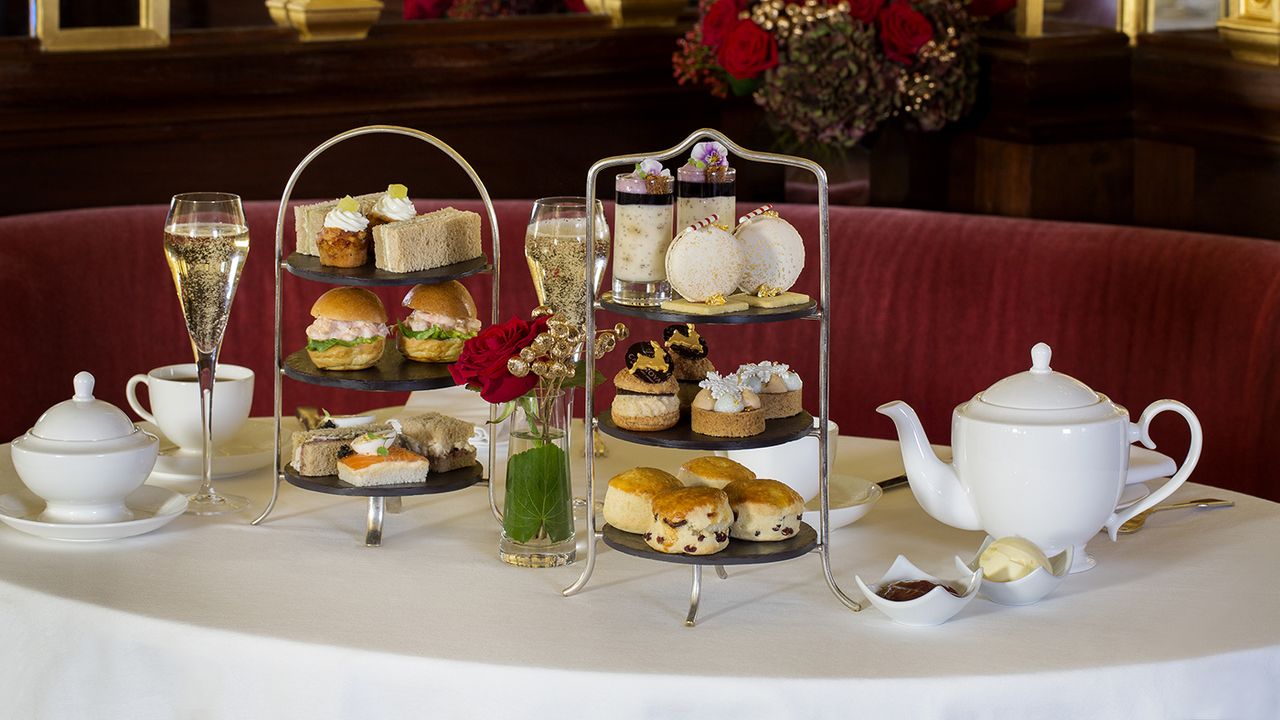 hotel_cafe_royal_-_festive_afternoon_tea_2.jpg