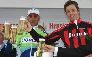 Garzelli with Henninger beer after 2006 win