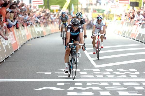 Simon Gerrans wins the sprint for third