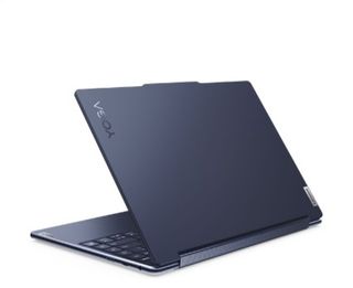 Sideview of Lenovo Yoga 9i 2-in-1 Gen 9's chassis