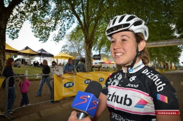 Ischen Stopforth (Bizhub) speaks after the race