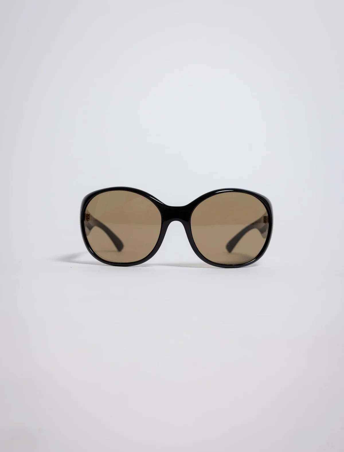 sideeye, Sunglasses