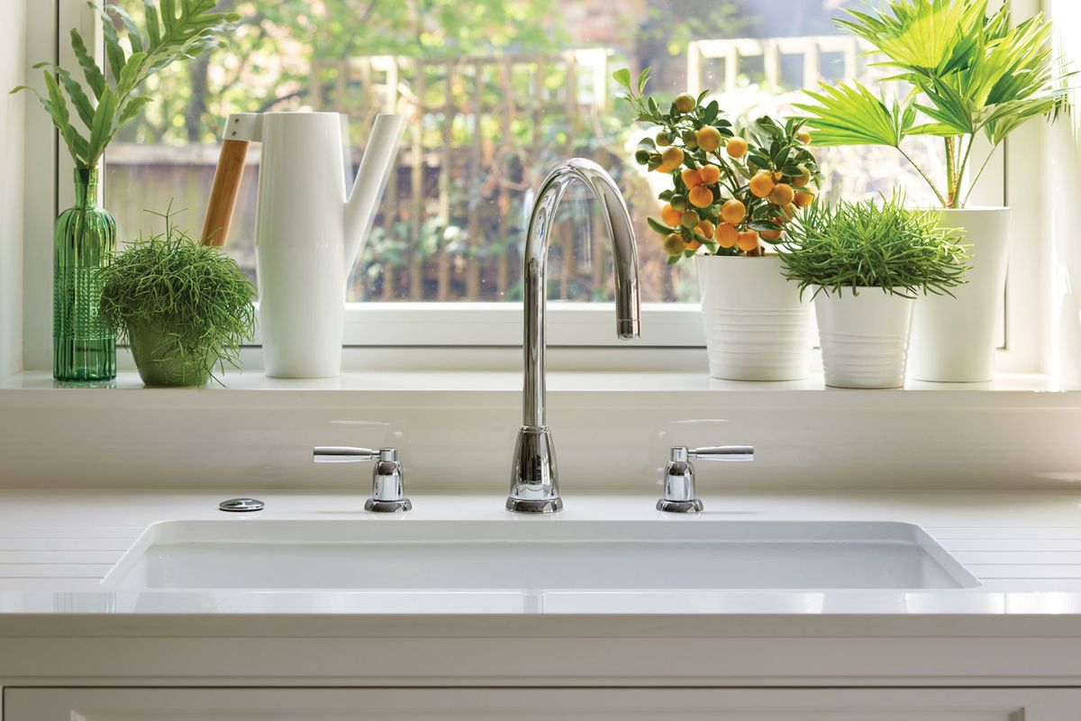 How to replace a kitchen sink