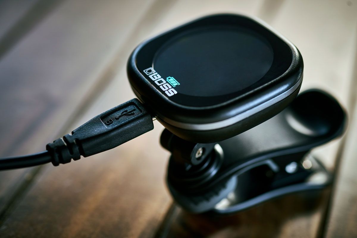 Boss TU-05 Clip-On Tuner