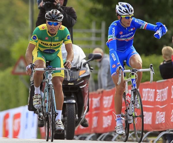 The day's breakaway, courtesty of Brazilian Carlos Alexandre Manarelli and Gianluca Leonardi (Italy)