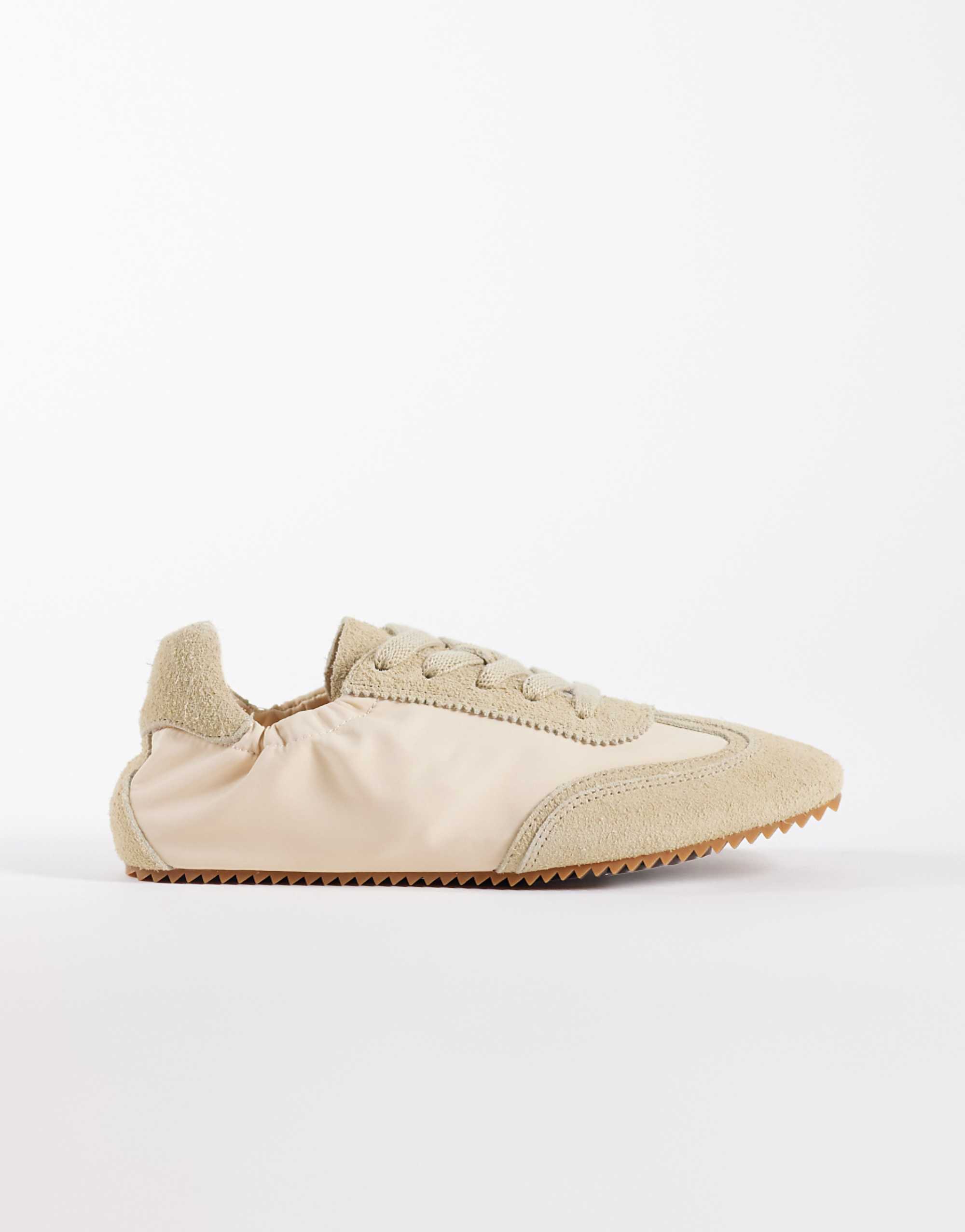 Arket Suede Trainer in Light Beige
