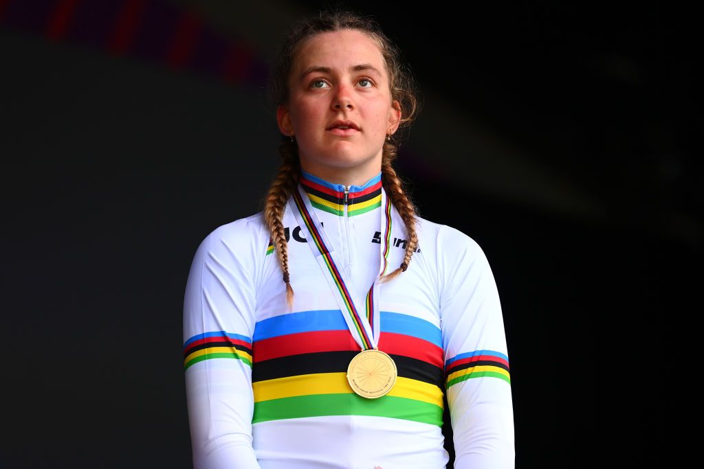 WOLLOGONG AUSTRALIA SEPTEMBER 20 Gold medalist Zoe Backstedt of The United Kingdom celebrates winning during the medal ceremony after the 95th UCI Road World Championships 2022 Women Junior Individual Time Trial a 141km race from Wollongong to Wollongong Wollongong2022 on September 20 2022 in Wollongong Australia Photo by Tim de WaeleGetty Images