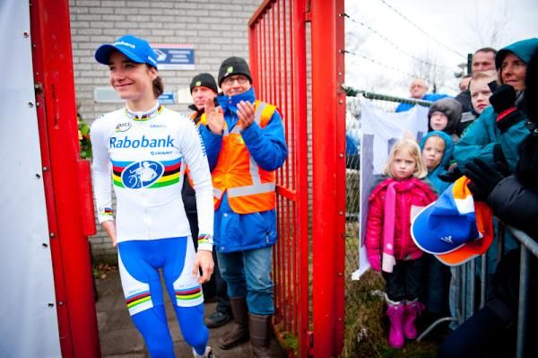 Marianne Vos heads to the podium