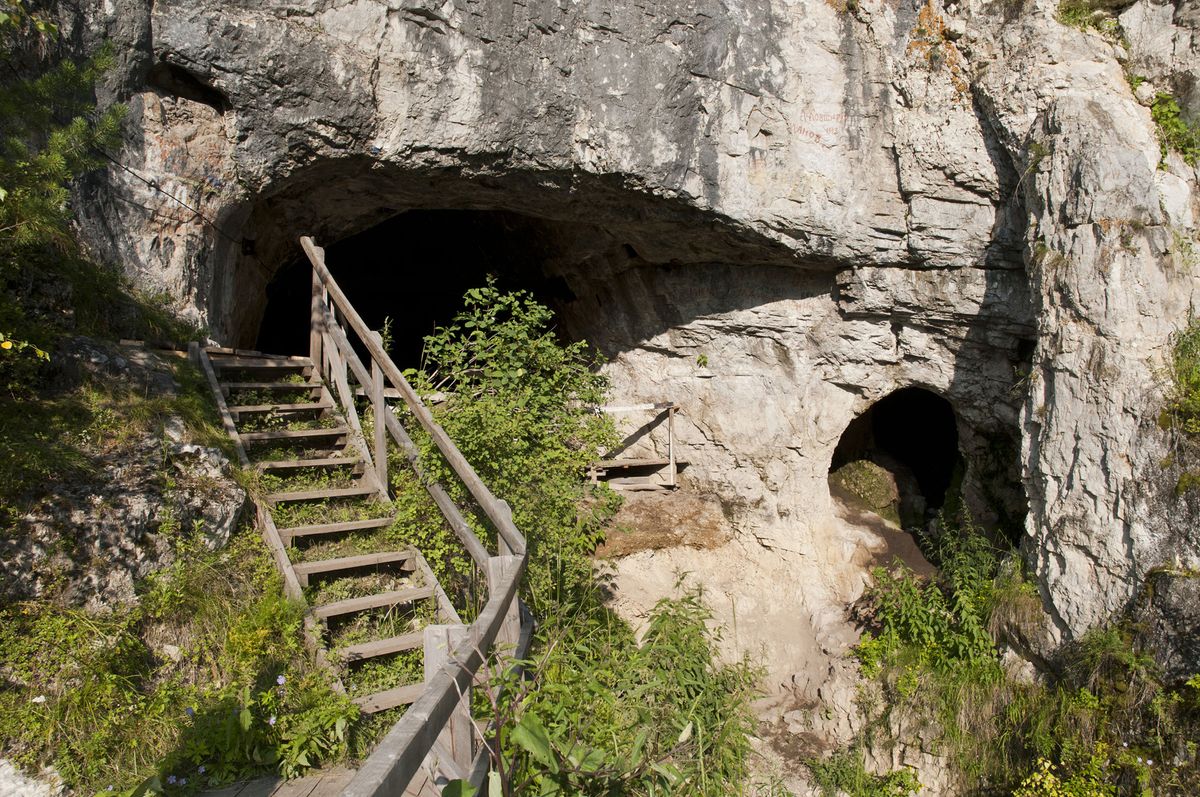 Denisova Cave discoveries